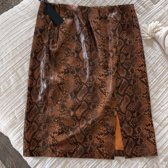Snake skin skirt - Picture 2 of 2